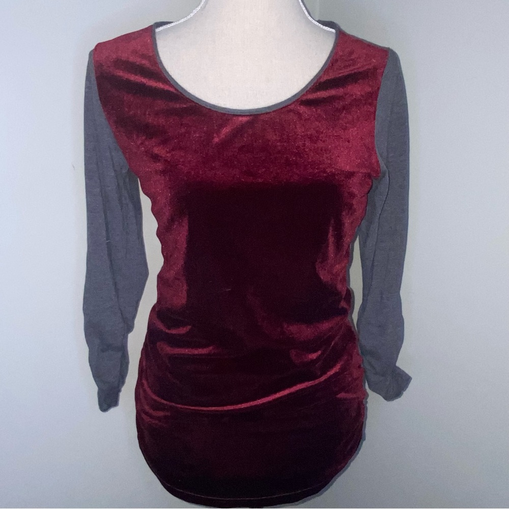 Sundance burgundy and gray stretch velour 3/4 sleeve ruched shirt size Small